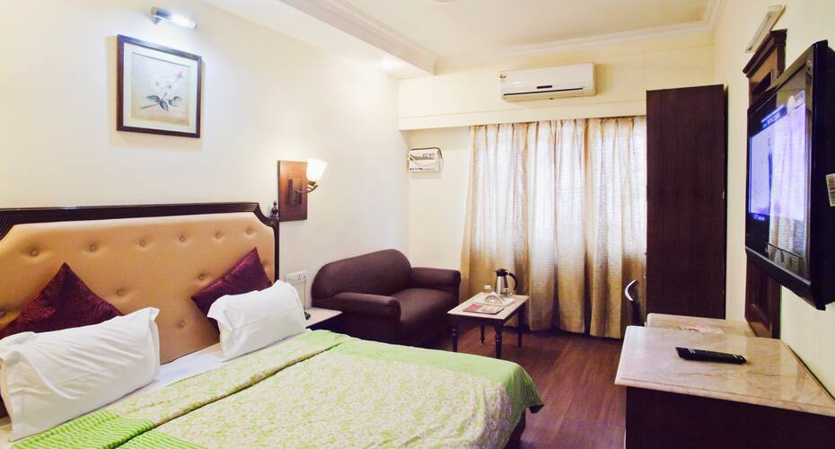 Hotel Shiraz Castle, Amritsar 3